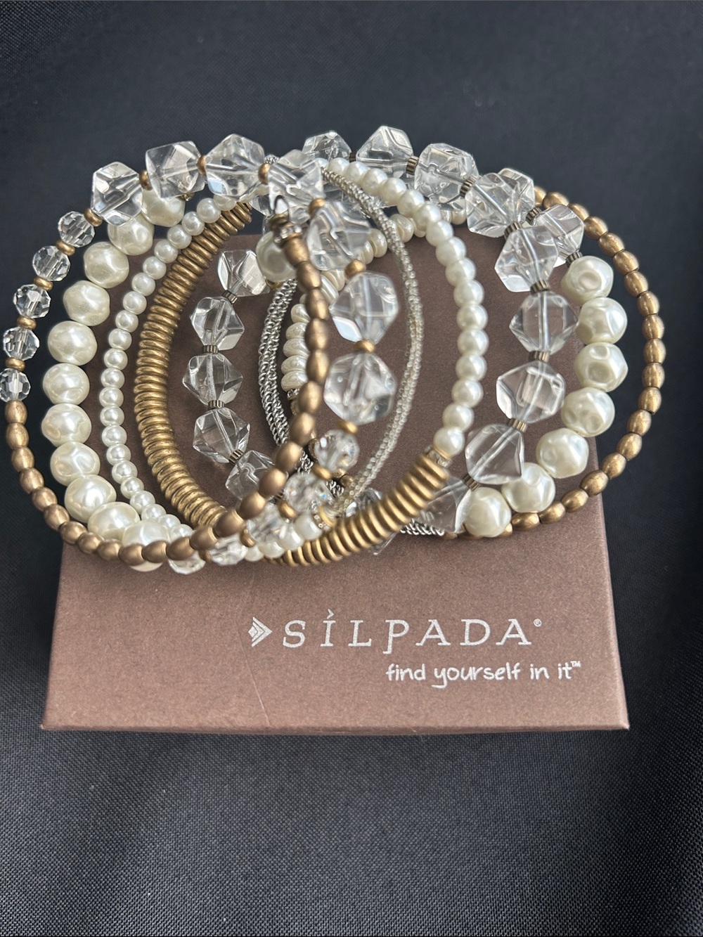 Silpada K&R Collection KRB0003 Practical Pearls Bracelet